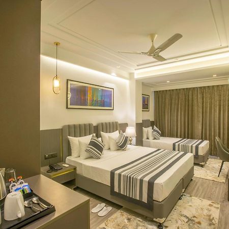 Bed and Breakfast Plazzo Prime Plaza At Delhi Airport Neu-Delhi Exterior foto