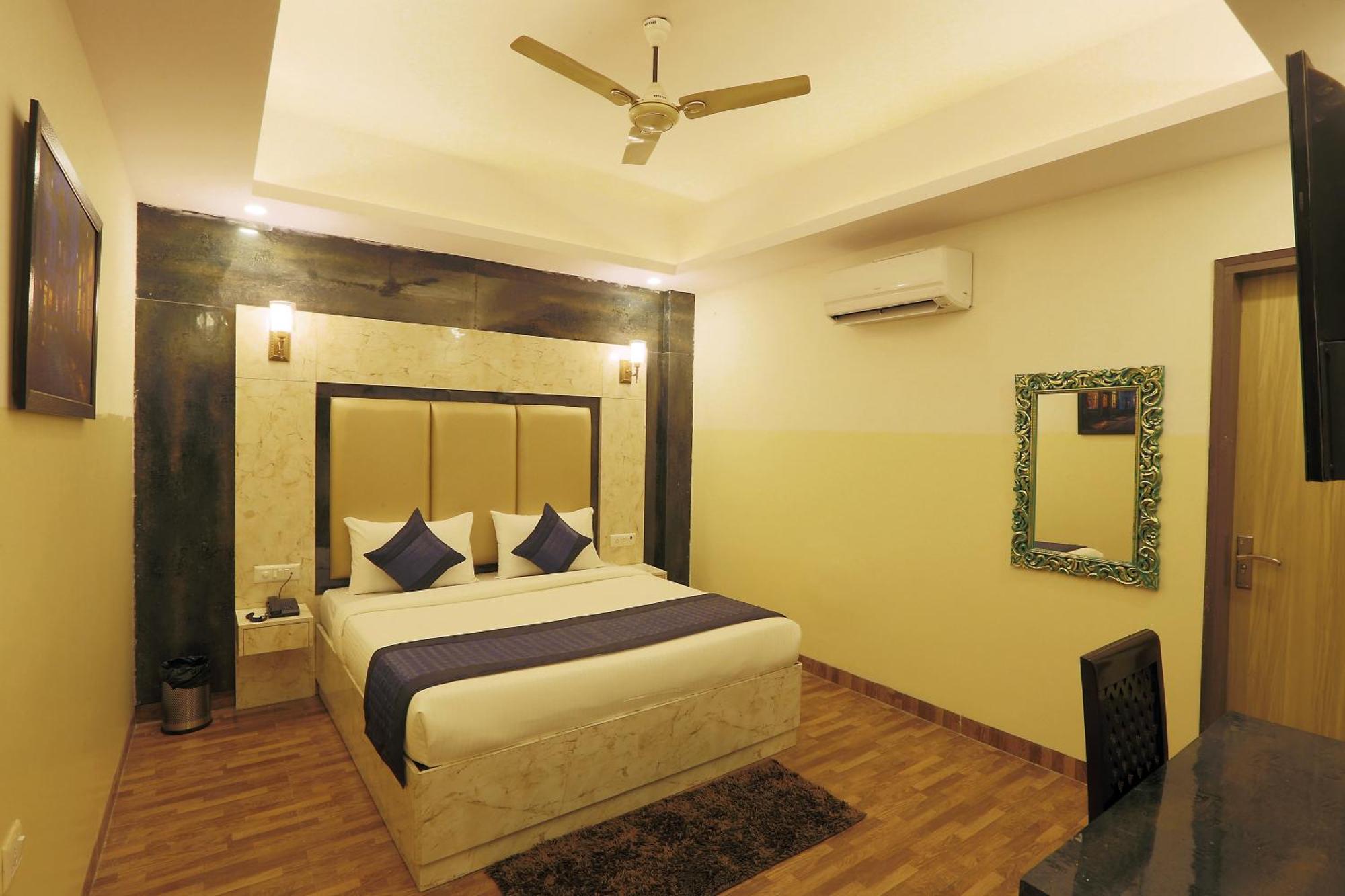 Bed and Breakfast Plazzo Prime Plaza At Delhi Airport Neu-Delhi Exterior foto